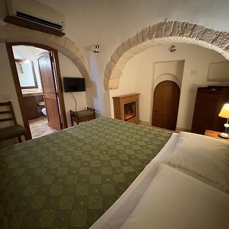 Tipico Suite Альберобелло Экстерьер фото