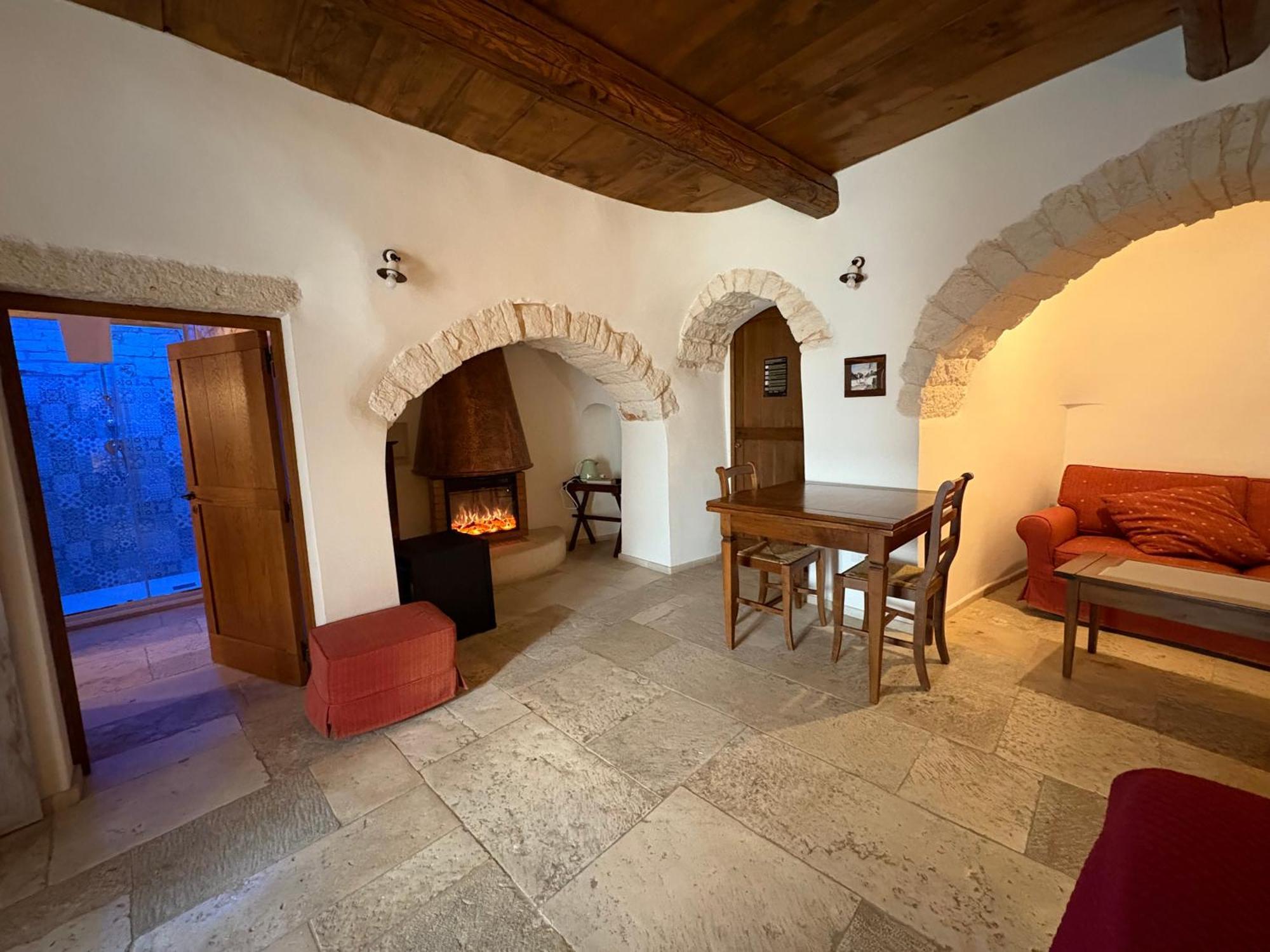 Tipico Suite Альберобелло Экстерьер фото